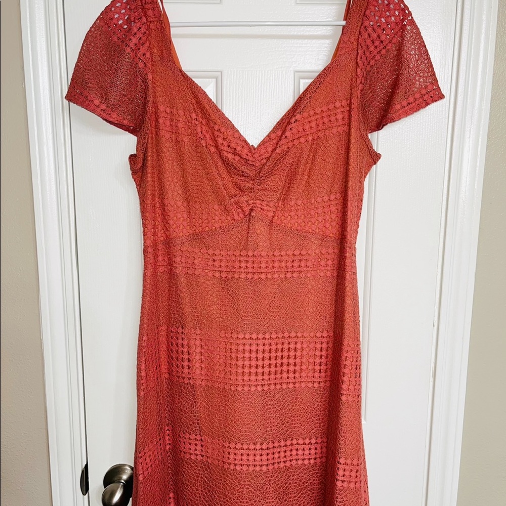 Francescas size M dark coral short sleeve dress